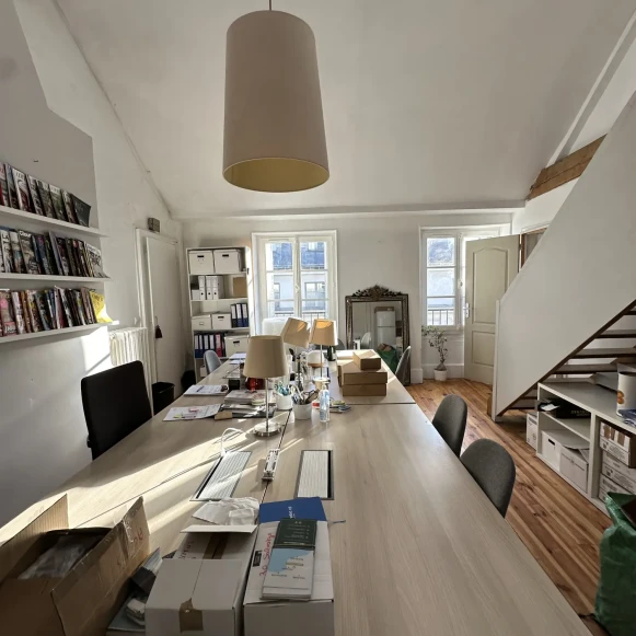 Espace indépendant 38 m² 7 postes Location bureau Rue d'Hauteville Paris 75010 - photo 4