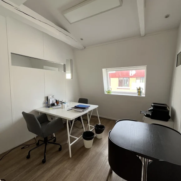 Bureau privé 11 m² 4 postes Coworking Boulevard Victor Hugo Clichy 92110 - photo 5