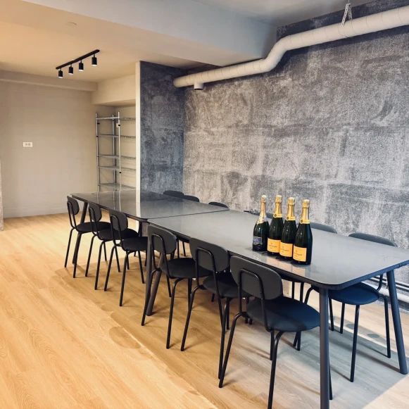 Espace indépendant 130 m² 20 postes Location bureau Rue Mathurin Régnier Paris 75015 - photo 4