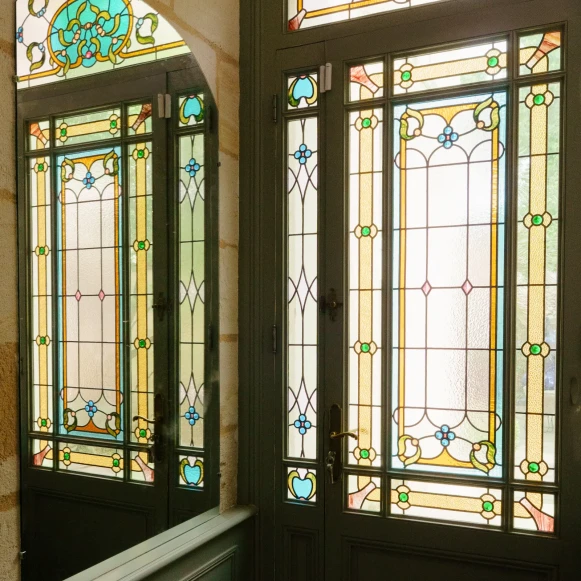 Bureau privé 21 m² 4 postes Location bureau Rue Turenne Bordeaux 33000 - photo 1