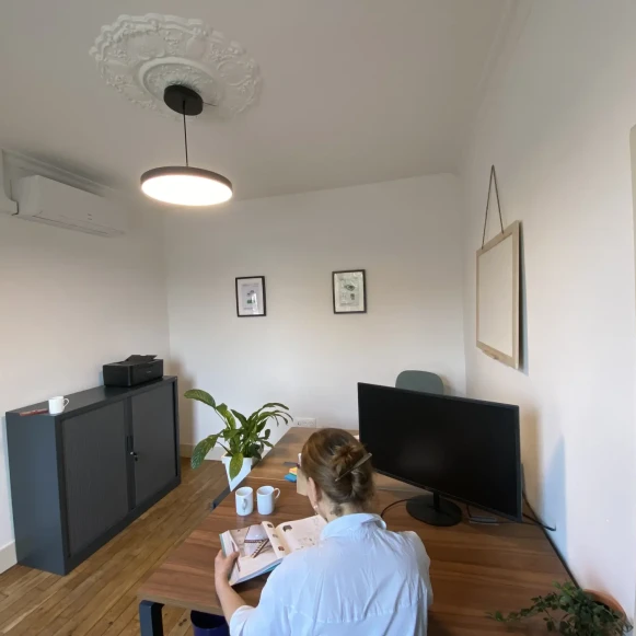 Bureau privé 16 m² 2 postes Coworking Rue Marcellin Berthelot Nuits-Saint-Georges 21700 - photo 5