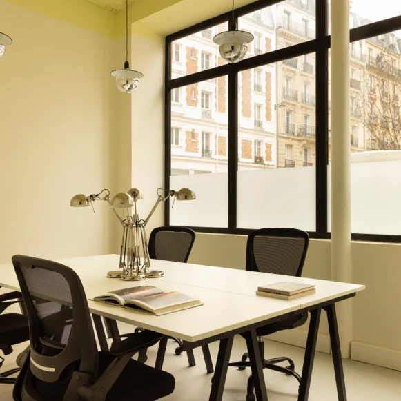 Bureau privé 10 m² 1 poste Coworking Rue Marcadet Paris 75018 - photo 4