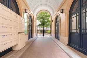Espace indépendant - 75002 - 40 postes - 23600€