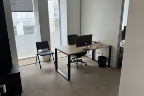 Open Space - 69002 - 9 postes - 290€