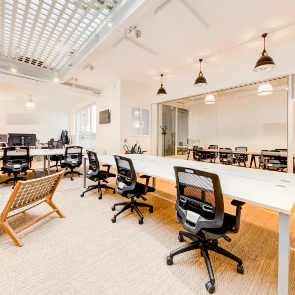 Bureau privé 30 m² 8 postes Location bureau Rue Saint-Joseph Paris 75002 - photo 5