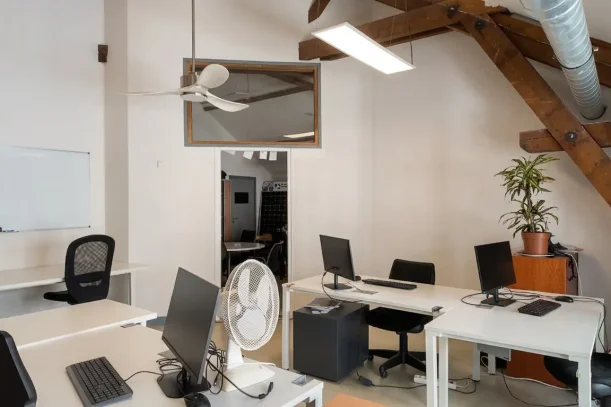Bureau privé - 69002 - 5 postes - 1450€