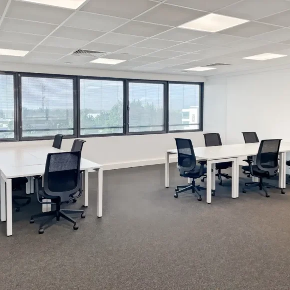 Bureau privé 80 m² 20 postes Coworking Rue de la Milletière Tours 37100 - photo 4