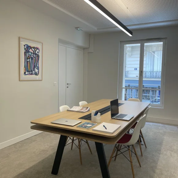 Open Space  6 postes Location bureau Rue d'Argenteuil Paris 75001 - photo 2