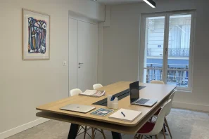 Open Space - 75001 - 6 postes - 450€
