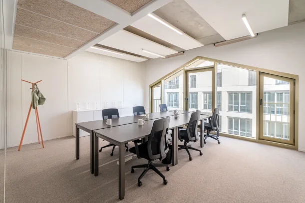 Bureau privé - 33800 - 6 postes - 2580€