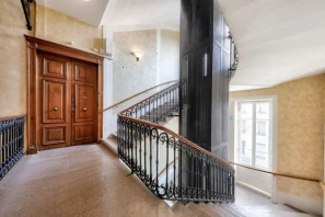 Espace indépendant - 69001 - 6 postes - 3300€