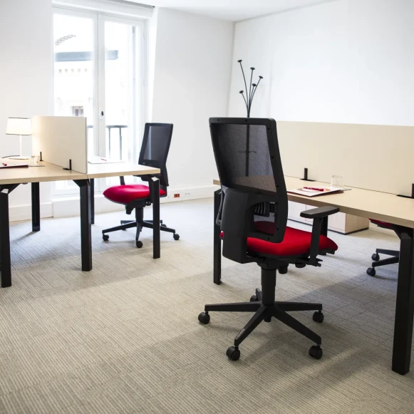 Bureau privé 21 m² 4 postes Coworking Rue Scribe Paris 75009 - photo 1