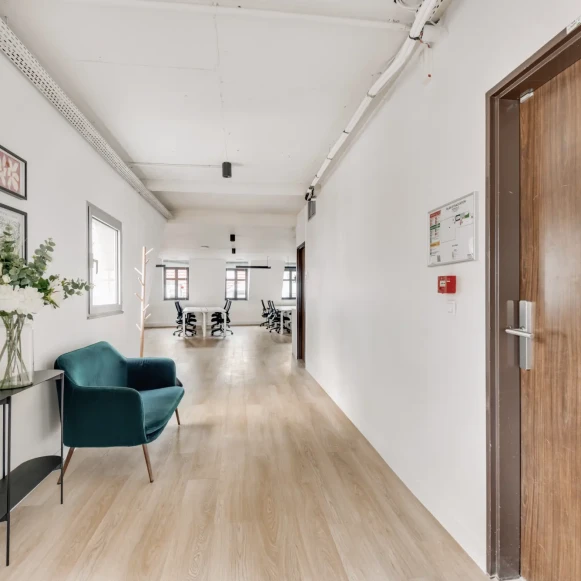 Espace indépendant 105 m² 21 postes Location bureau Rue du Sentier Paris 75002 - photo 5