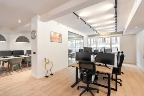 Espace indépendant - 75008 - 17 postes - 12750€