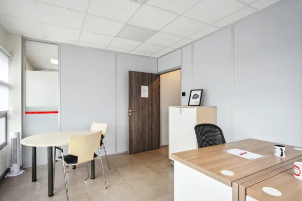 Bureau privé - 77100 - 3 postes - 450€