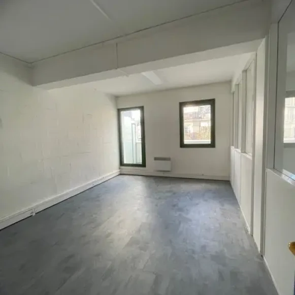 Bureau privé 290 m² 40 postes Coworking Rue Soleillet Paris 75020 - photo 9