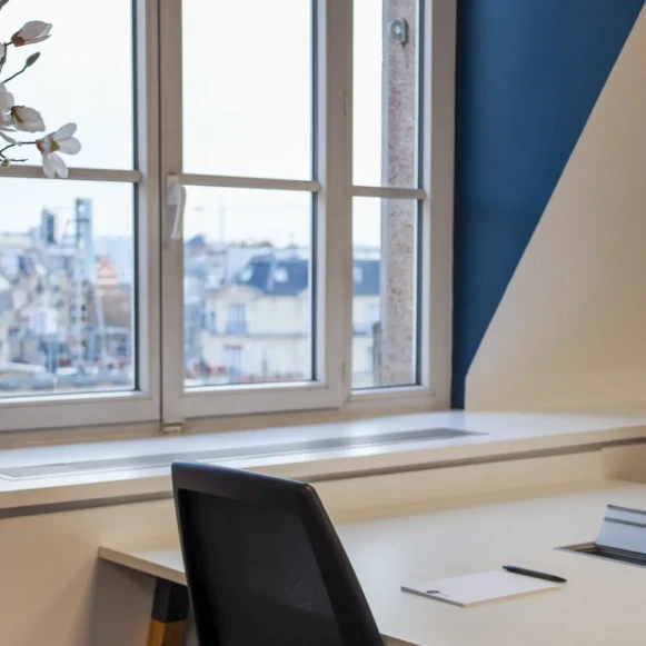 Bureau privé 35 m² 8 postes Coworking Rue Traversière Paris 75012 - photo 5