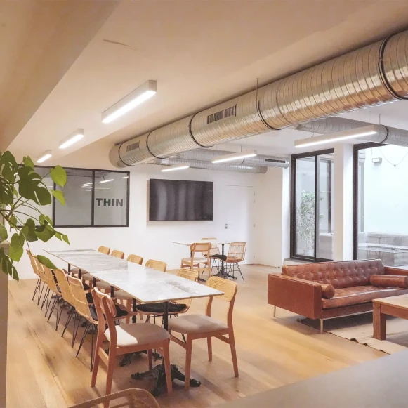 Espace indépendant 130 m² 30 postes Location bureau Rue du Faubourg Montmartre Paris 75009 - photo 10
