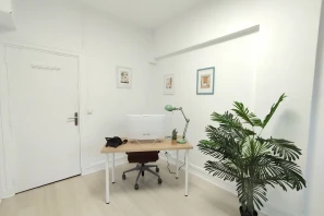 Bureau privé - 93100 - 3 postes - 649€