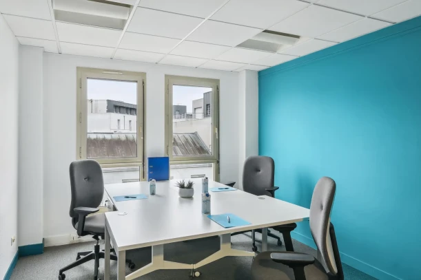 Bureau privé - 44000 - 3 postes - 1075€