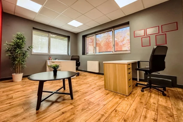 Bureau privé - 78711 - 4 postes - 600€