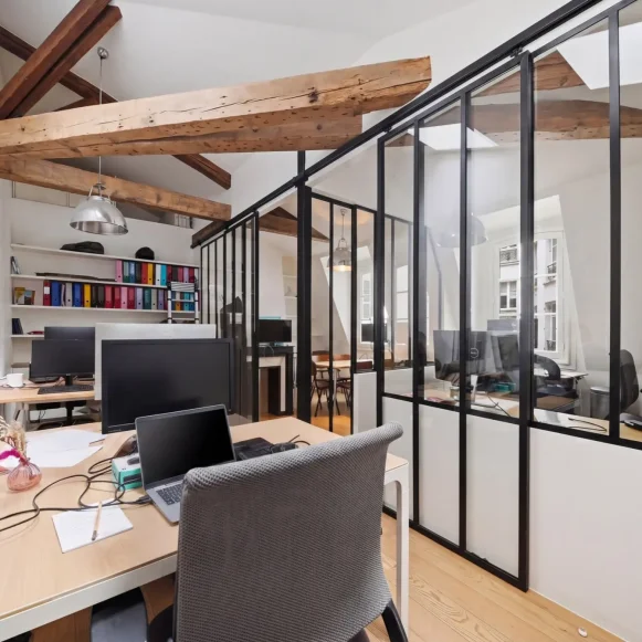 Espace indépendant 120 m² 18 postes Location bureau Rue du Rocher Paris 75008 - photo 1