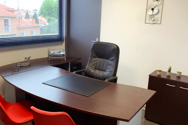 Bureau privé - 66330 - 1 poste - 450€