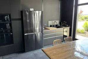 Open Space - 69200 - 4 postes - 250€