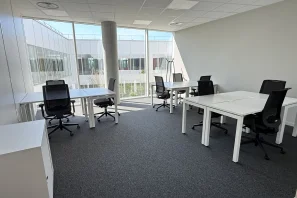 Bureau privé - 01000 - 9 postes - 2620€