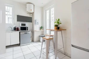Espace indépendant - 75011 - 12 postes - 5880€
