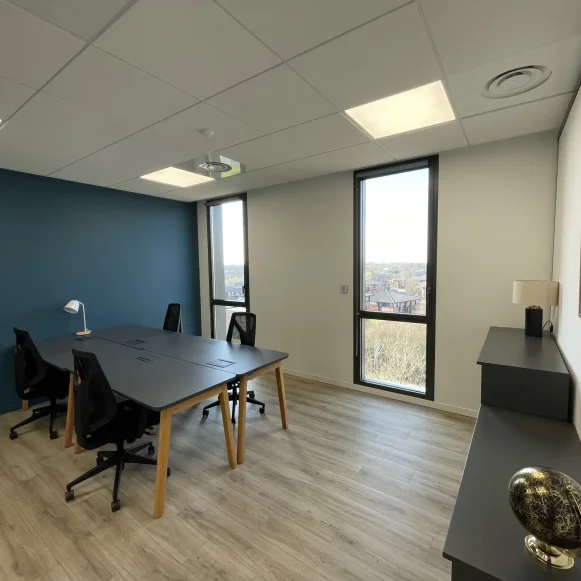 Bureau privé 22 m² 6 postes Coworking Rue de l'Épine Villeneuve-d'Ascq 59650 - photo 1