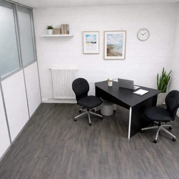 Bureau privé 15 m² 1 poste Location bureau Rue Rabelais Montreuil 93100 - photo 1