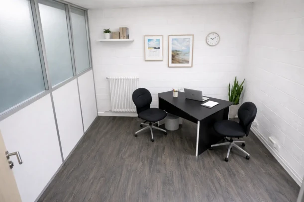 Bureau privé - 93100 - 1 poste - 380€