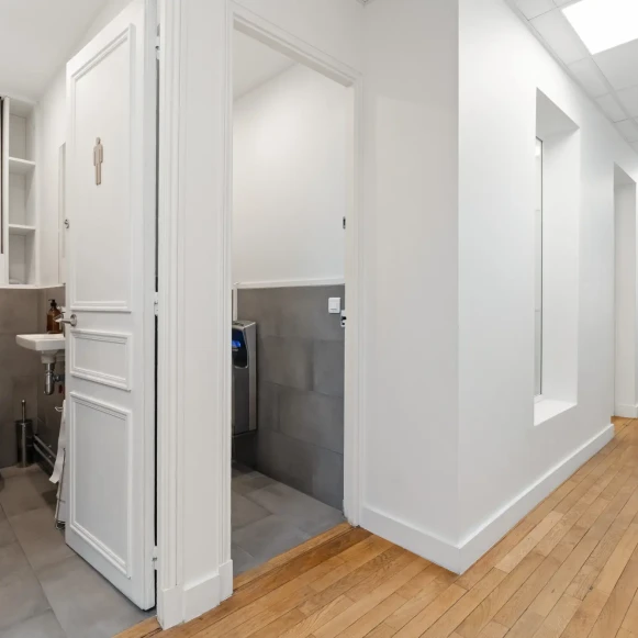 Espace indépendant 214 m² 28 postes Coworking Avenue Carnot Paris 75017 - photo 11