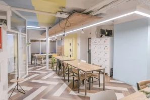 Bureau privé - 75002 - 3 postes - 1320€