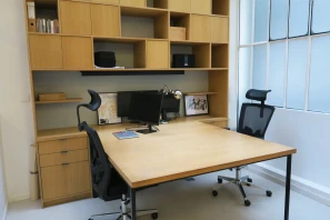 Bureau privé - 75010 - 2 postes - 1100€