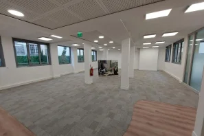 Bureau privé - 75017 - 2 postes - 1200€