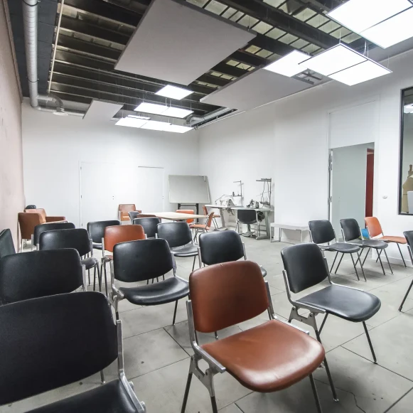 Espace indépendant 442 m² 48 postes Location bureau Rue Martel Paris 75010 - photo 5