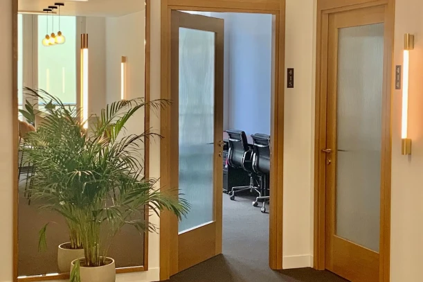 Bureau privé - 75002 - 7 postes - 8767€