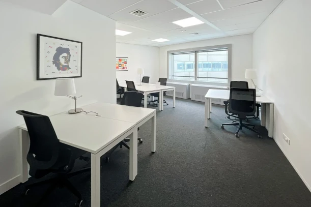 Bureau privé - 75015 - 5 postes - 2836€