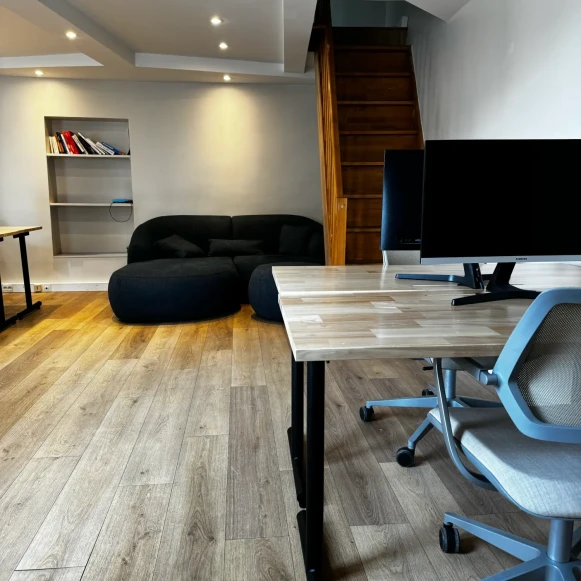 Bureau privé 70 m² 8 postes Location bureau Rue Blondel Paris 75002 - photo 2