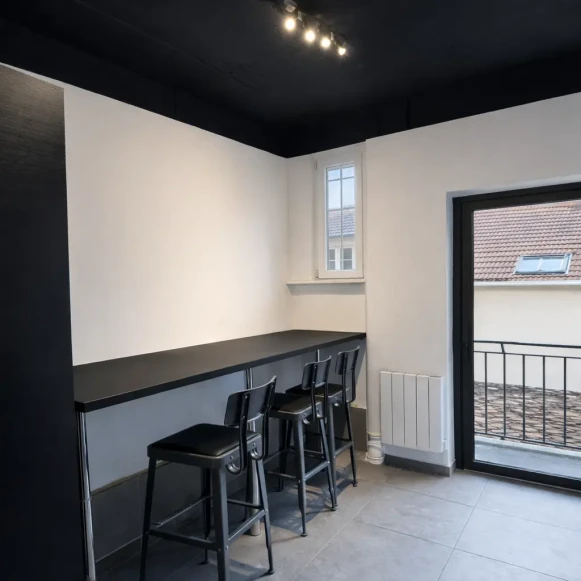 Espace indépendant 53 m² 8 postes Location bureau Rue Hélène Paris 75017 - photo 5