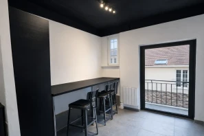 Espace indépendant - 75017 - 8 postes - 2950€