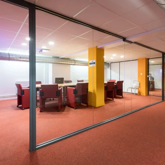 Bureau privé 25 m² 5 postes Location bureau Rue du Chemin Vert Paris 75011 - photo 6