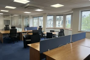 Bureau privé - 75010 - 10 postes - 3500€