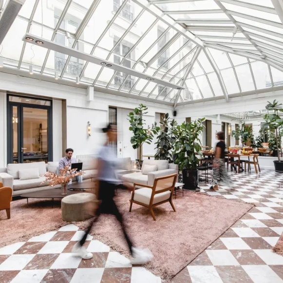 Bureau privé 15 m² 5 postes Location bureau Rue de Stockholm Paris 75008 - photo 7