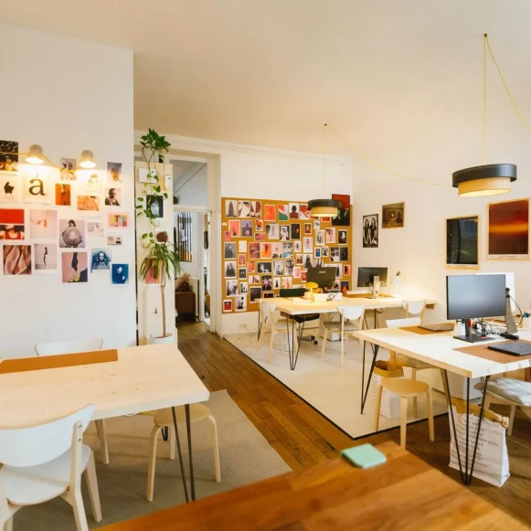 Open Space  12 postes Coworking Rue de Chabrol Paris 75010 - photo 4