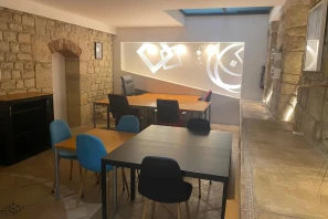 Bureau privé - 75008 - 4 postes - 1700€