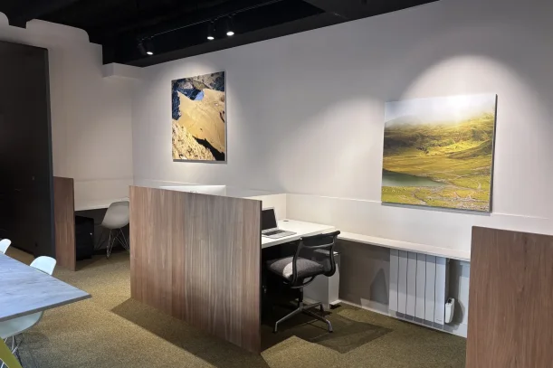 Open Space - 75011 - 4 postes - 350€