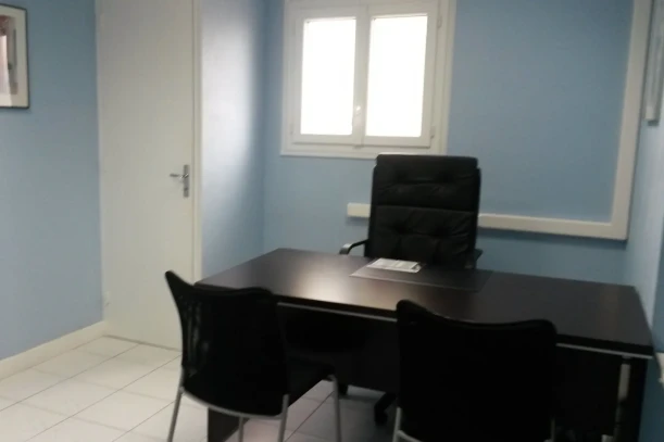 Bureau privé - 94100 - 1 poste - 450€